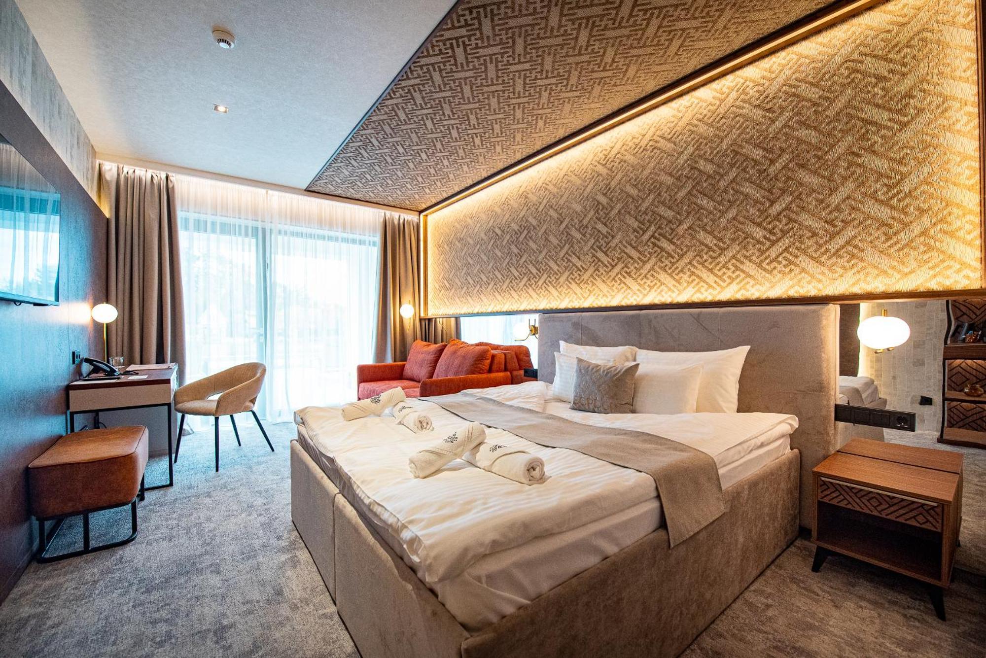 Bordur Wellness Hotel Superior Es Szonyegmuzeum Békésszentandrás エクステリア 写真